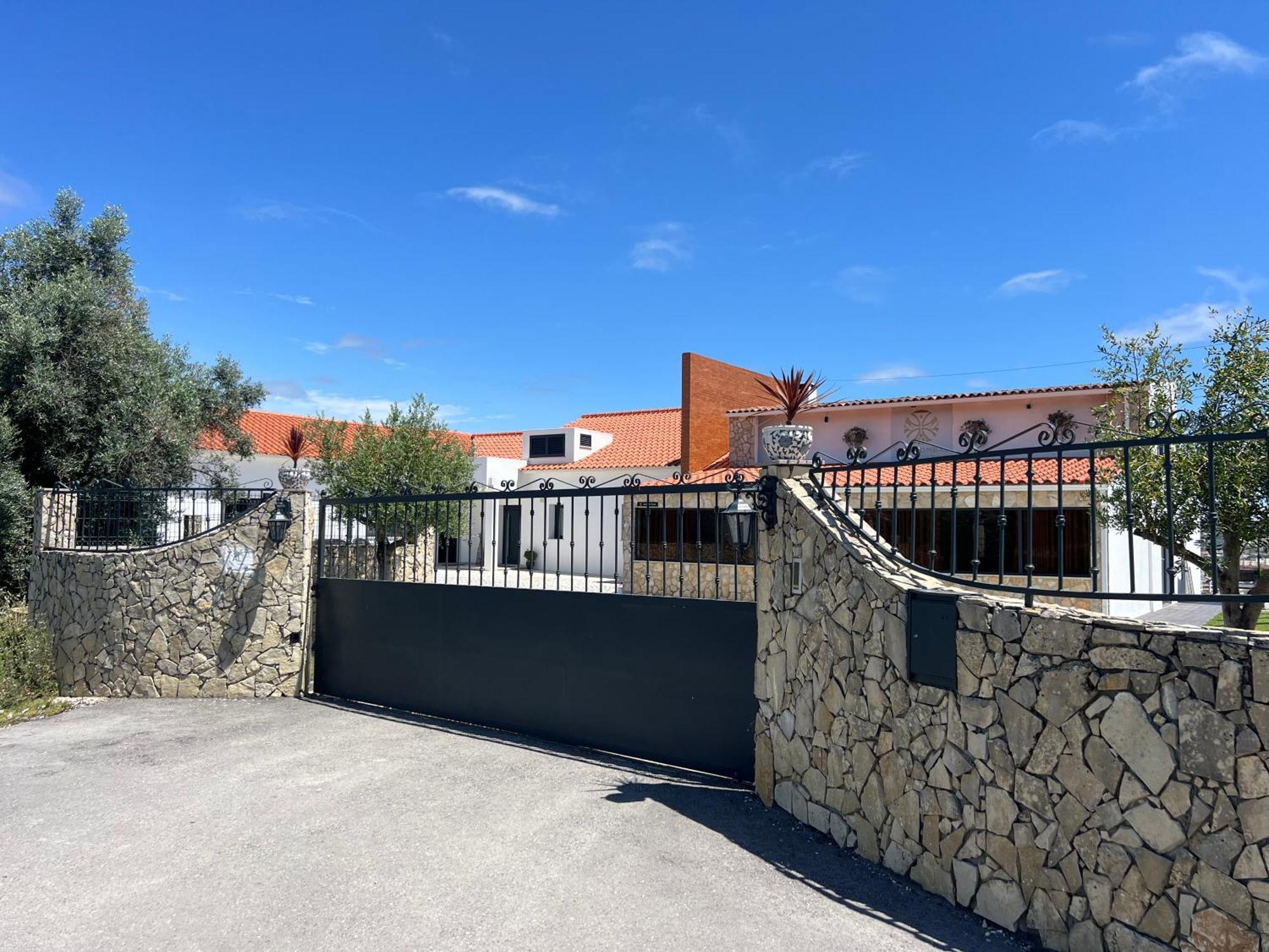 Vila Pombal Tomar Apartments - Pool & City Views Exterior photo